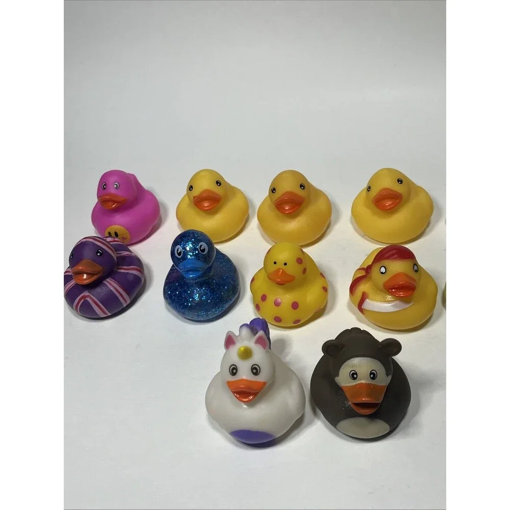 Lot of 14 Rubber Duckies, Jeep Ducking Party Favors Jeep Ducking